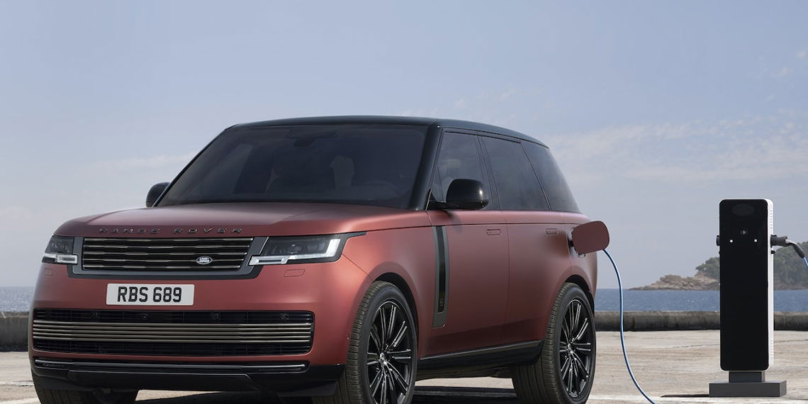 Land-Rover-Range-Rover-Plug-in-Hybrid