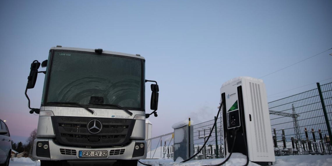 Mercedes eEconic besteht Kältetest am Polarkreis