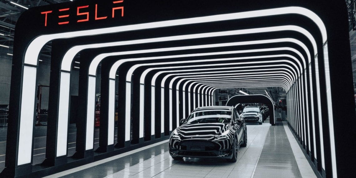 Tesla startet Auslieferungen der ersten Model Y "made in Germany"