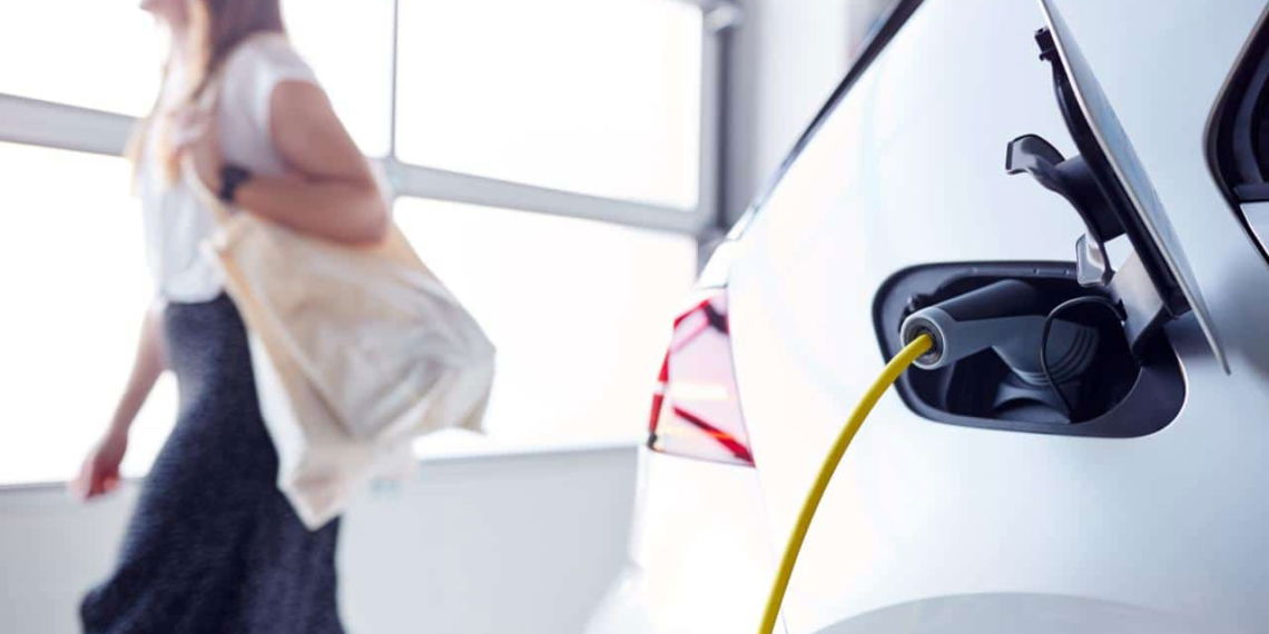 Europa: Abstand zwischen PHEV und E-Autos verringert sich im Januar