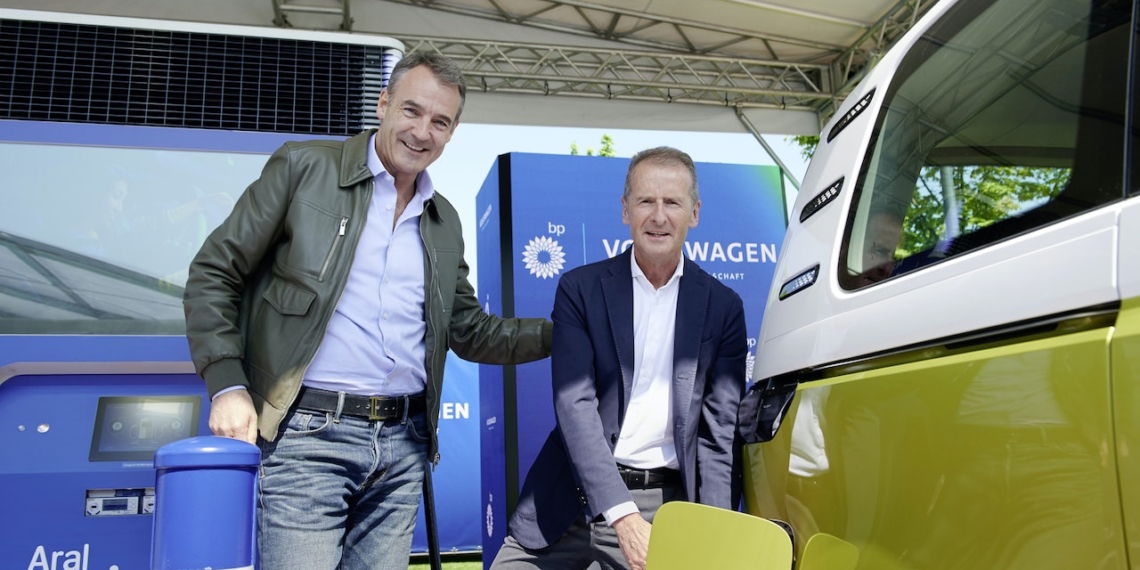 VW-BP-Schnellladesäule