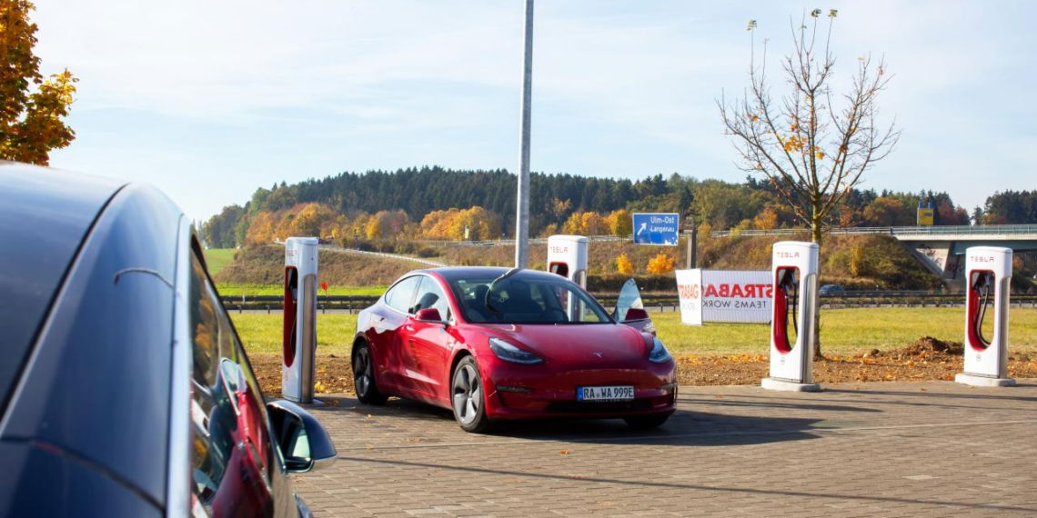 Studie: Tesla baut Führungsrolle als innovationsstärkster E-Auto-Hersteller aus