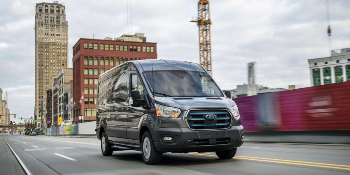 DPD UK flottet 1000 rein elektrische Ford E-Transit ein