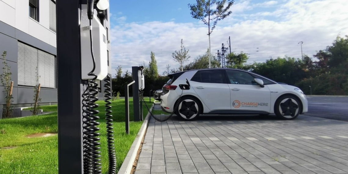 Elektroauto-ChargeHere-PV-Laden