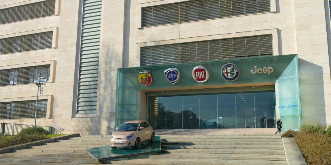 Stellantis-Gigafactory in Italien soll ab 2026 Batteriezellen produzieren