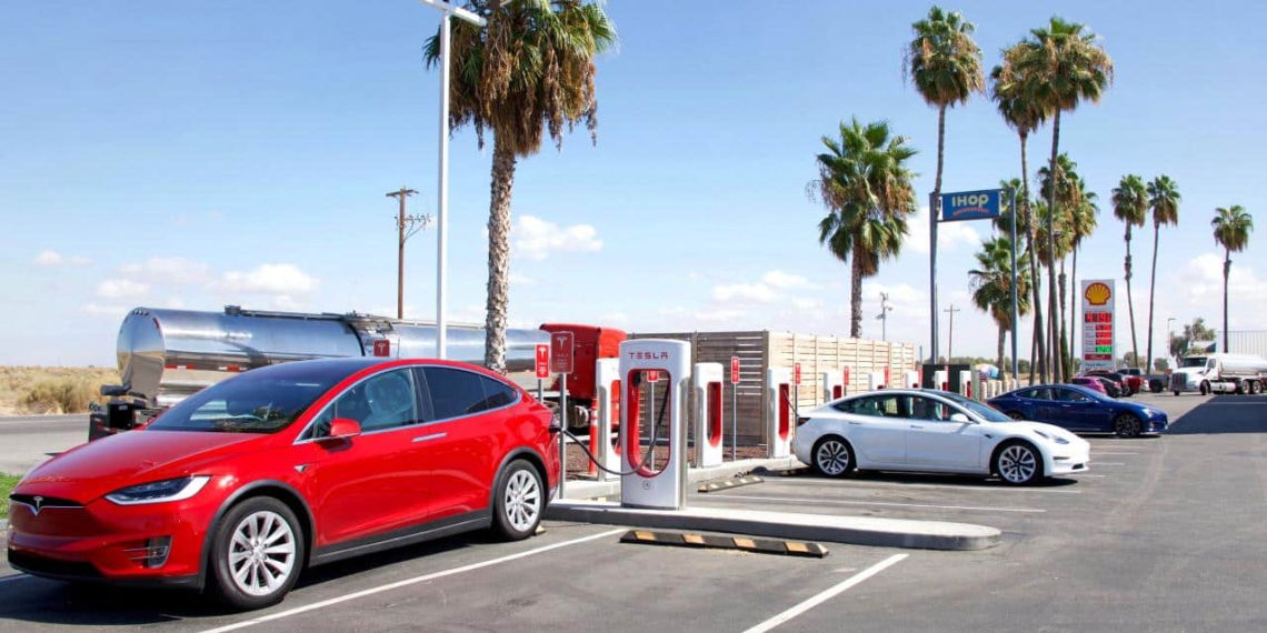 Ladestation-Chaos in Los Angeles - Tesla setzt auf Preiserhöhung