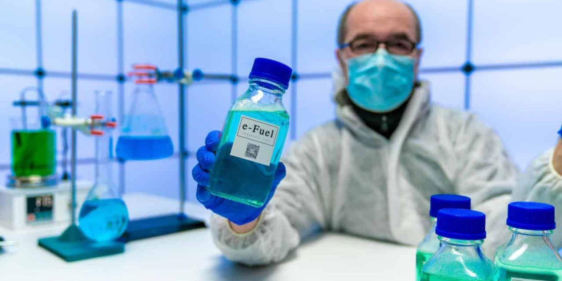 Warum der VDA auf E-Fuels beharrt