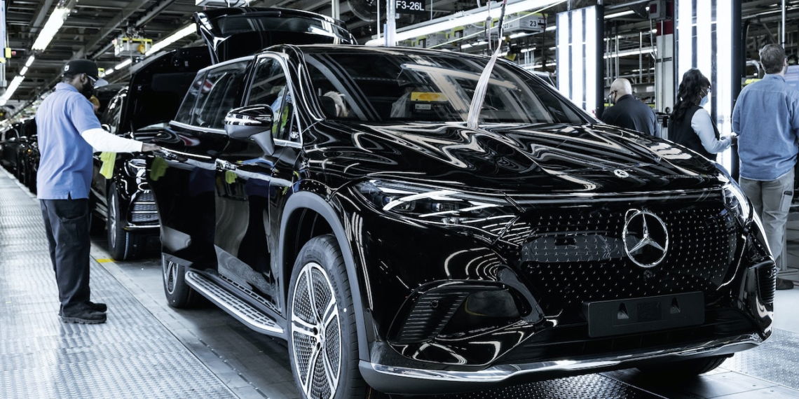 Mercedes-Benz-EQS-SUV-Produktion