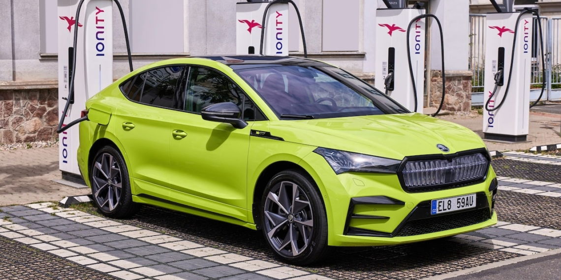 Skoda-E-Auto-Laden-Plug-Charge