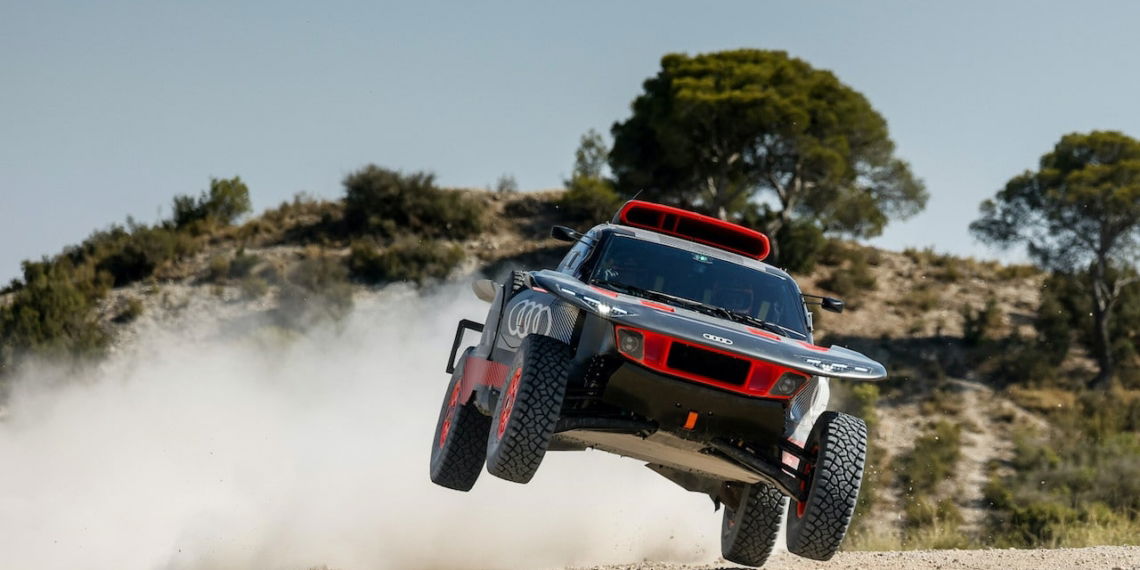 Audi-Rallye-Elektroauto-RS-Q-e-tron-Dakar