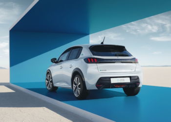 Peugeot-e-208-Leistung-Reichweite-Heck