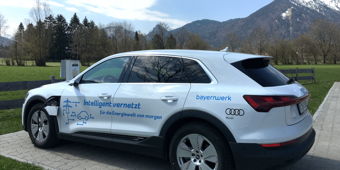 Audi-Bayernwerk-Elektroauto-Intelligent-Laden-Steuerung