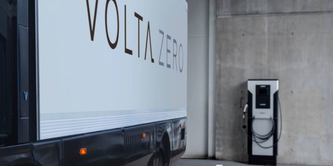 Elektro-Lkw-Volta-Zero-Siemens-Ladeinfrastruktur