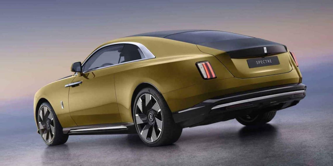 Rolls-Royce CEO vom Auftragseingang für E-Limousine Spectre überrascht