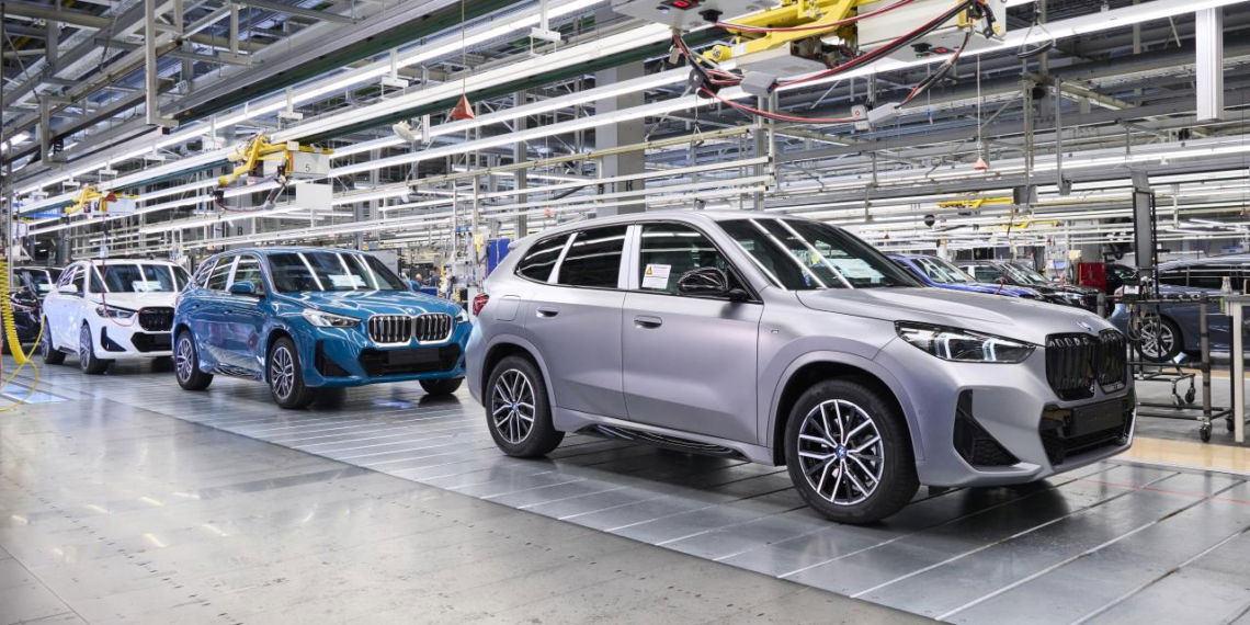 BMW startet Produktion des iX1 in Regensburg