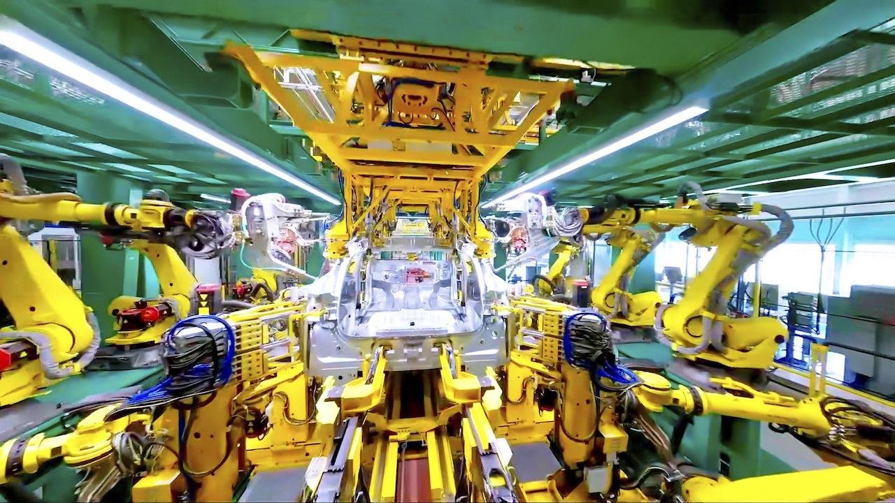 Mehr Effizienz bei E-Auto-Produktion: Modernisierung des Renault-Werks Douai abgeschlossen