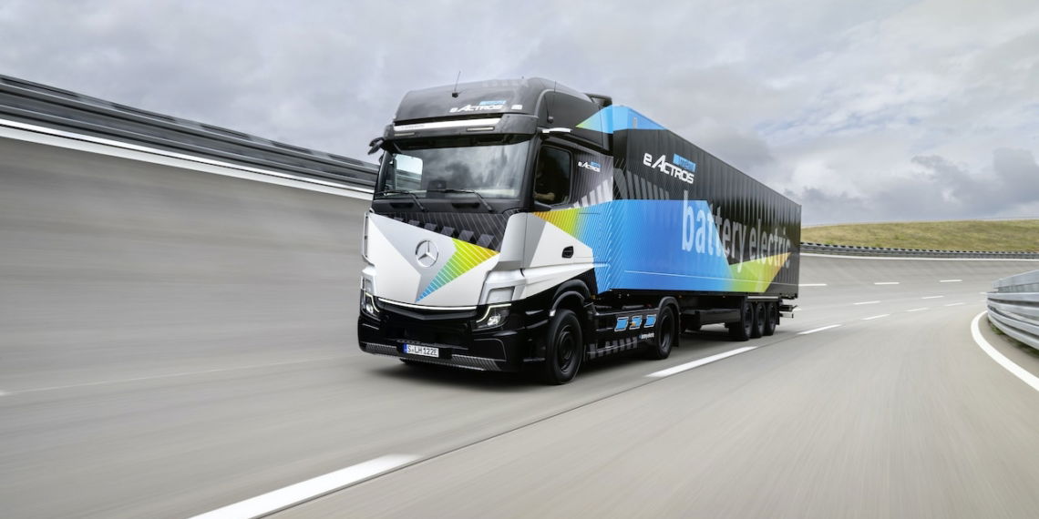 Toennies-Elektro-Lkw-Daimler
