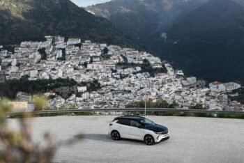 Opel Grandland GSe: Kraftvoller Plug-in-Hybrid auf Testfahrt