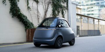 Microlino Frontansicht fahrend