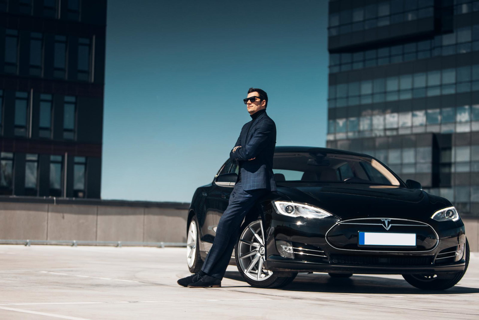 Prof Tesla Prof. Dr. Büchler: Wie Tesla die Wirtschaft umgestaltet | Elektroauto ...
