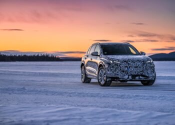 Audi Q6 e-tron im Schnee