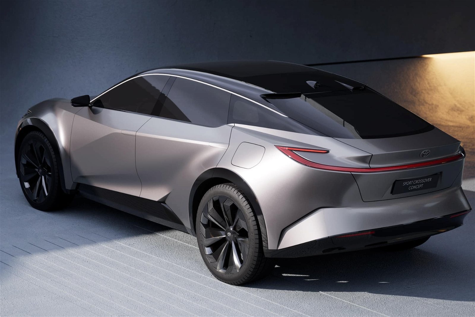 Toyota-Elektro-Crossover-2025-Heck