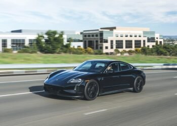 Reichweitenfahrt im neuen Porsche Taycan