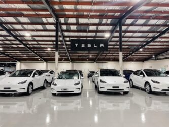Tesla-Flotte im Alltag: Novicons positive Bilanz