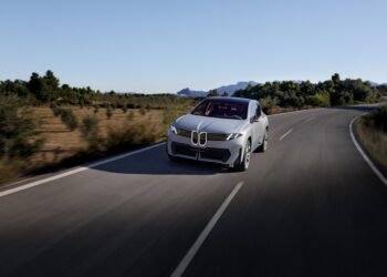 BMW | Seriennaher Ausblick auf neuen BMW iX3