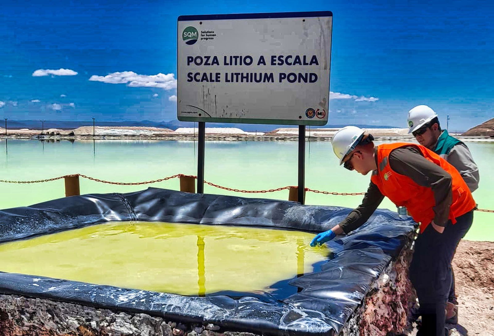 Arbeiten im Salar de Atacama