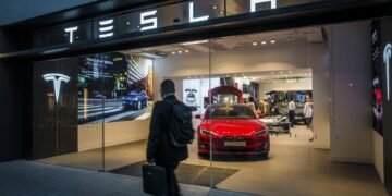 Tesla schlägt BYD: Wieder an der Spitze der Hersteller