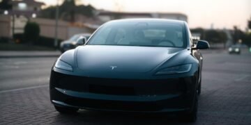 Tesla senkt Preise: Kampf gegen schwächelnde Nachfrage