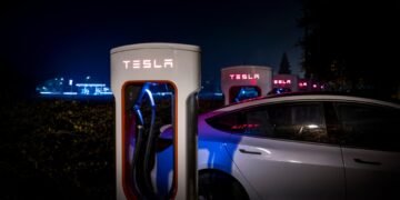 Schwacher Tesla Supercharger-Ausbau stärkt Marktbegleiter