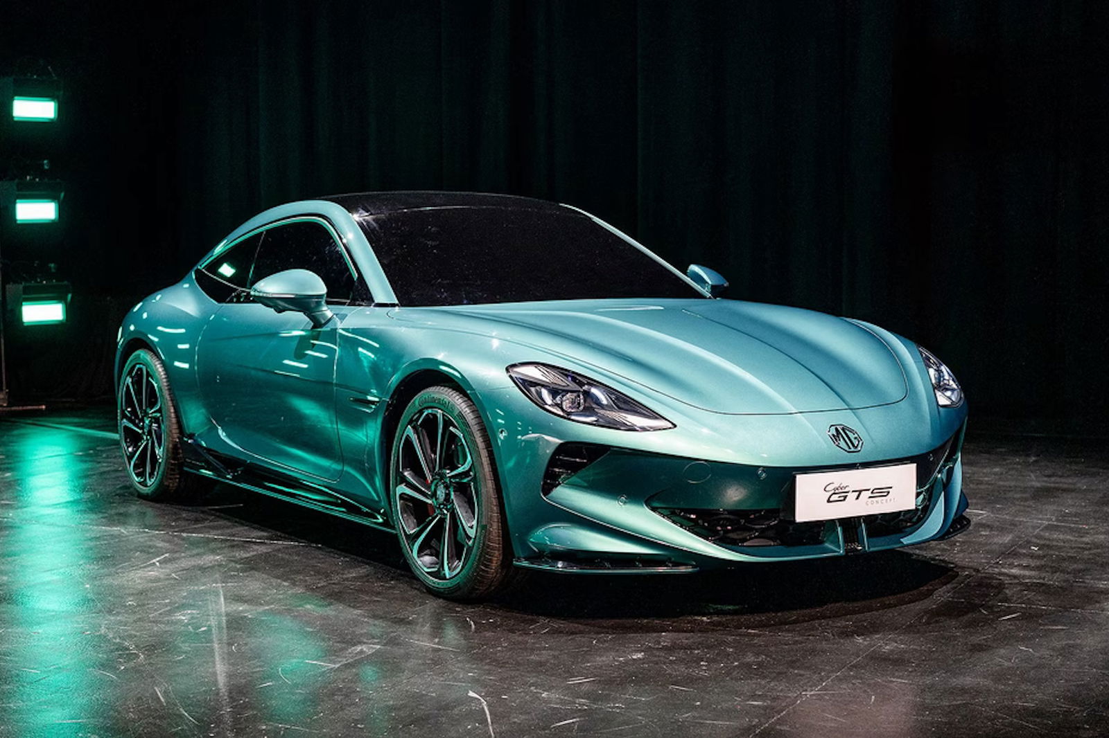 MG-will-2025-Elektroauto-mit-halbfester-Batterie-herausbringen