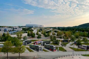 allianz-arena-bayern-münchen-e-lkw-e-bus-laden