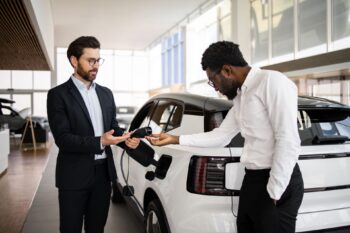 Prognose: 2,66 Millionen E-Auto-Zulassungen in 2025
