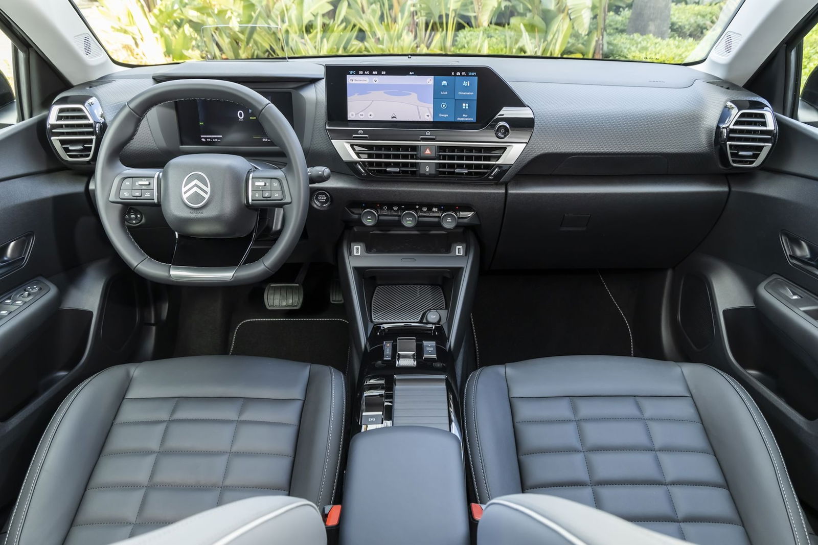 Citroen-ë-C4 X Cockpit