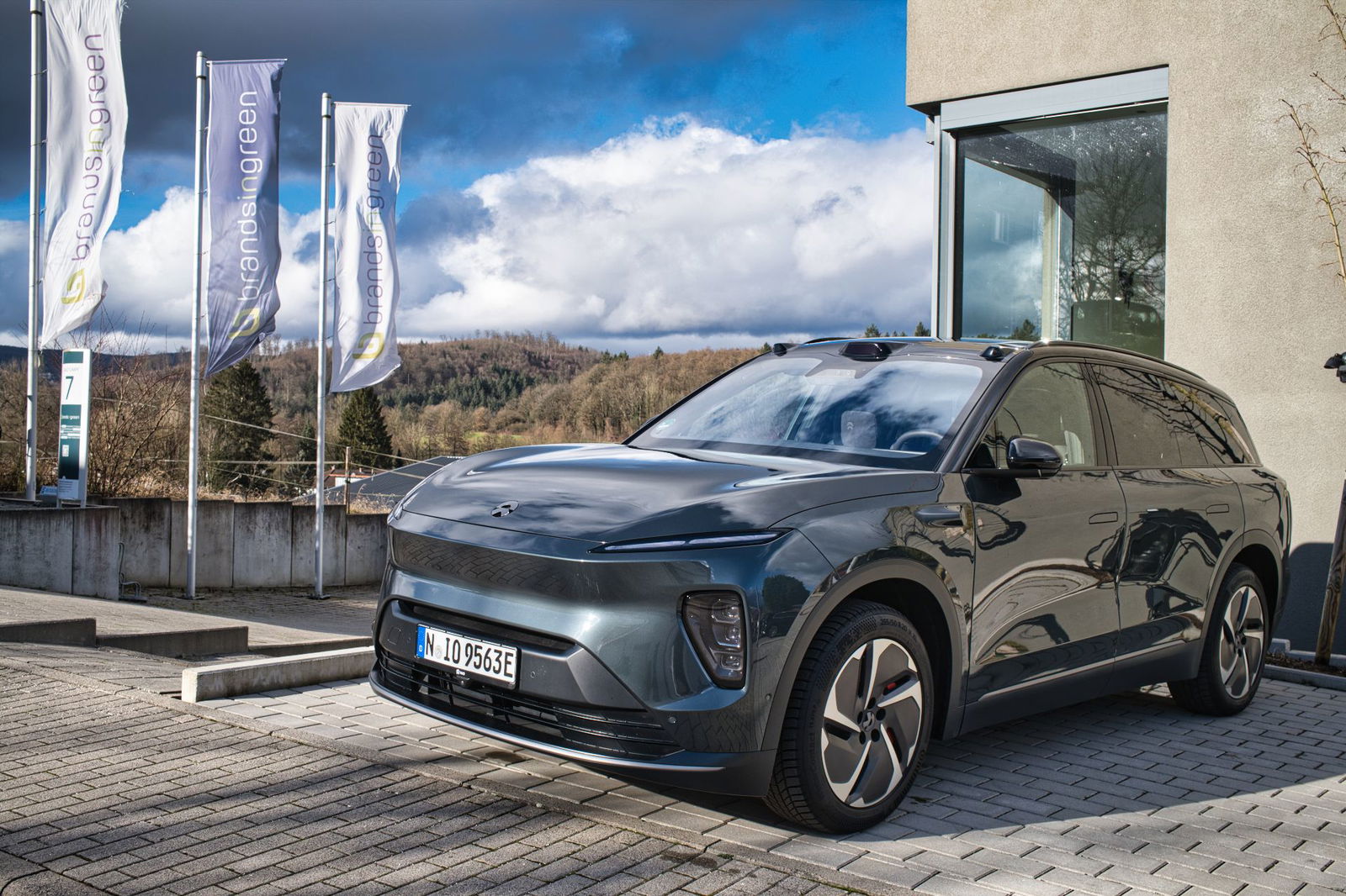 Nio EL8: Luxus, Performance und Ladeinnovation im Check