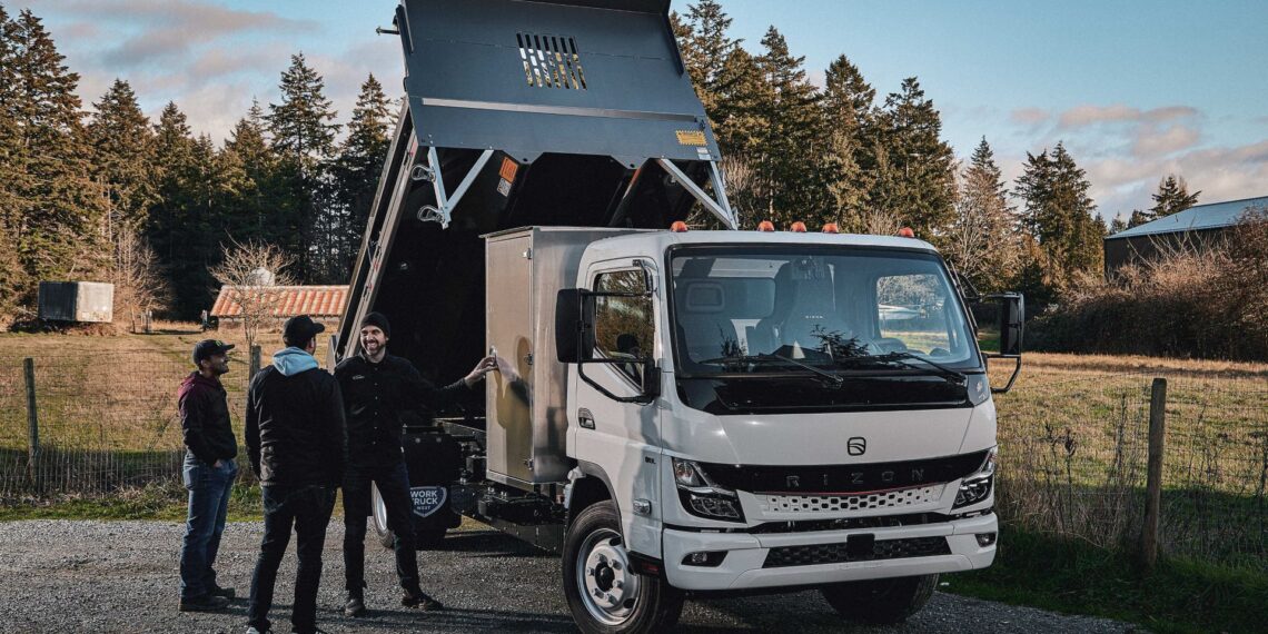 Daimler Truck liefert ersten Rizon-Lkw in Kanada aus