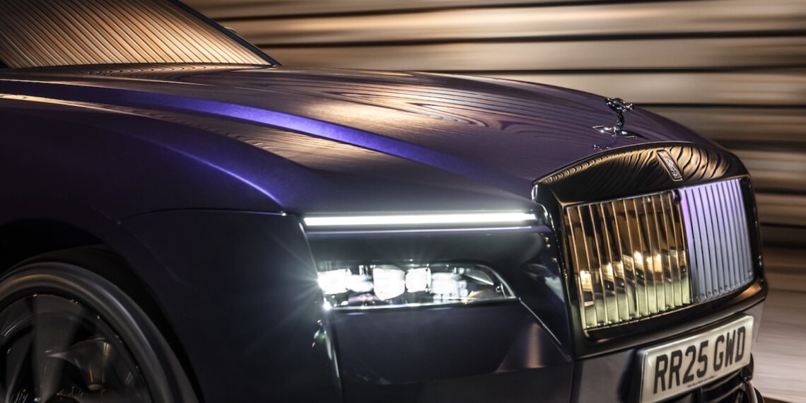 Rolls-Royce-Black-Badge-Spectre