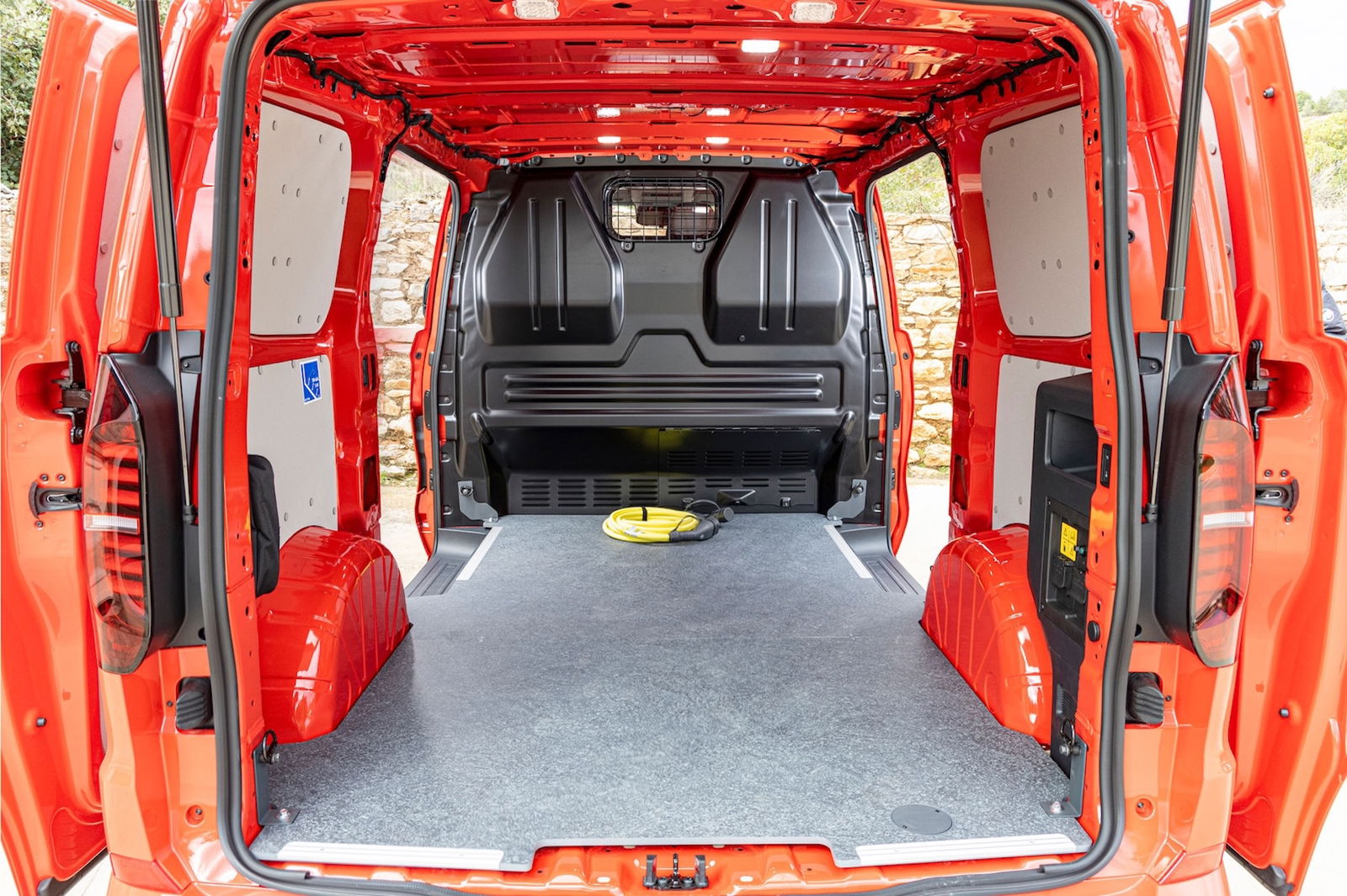 VW e-Transporter Breite Laderaum