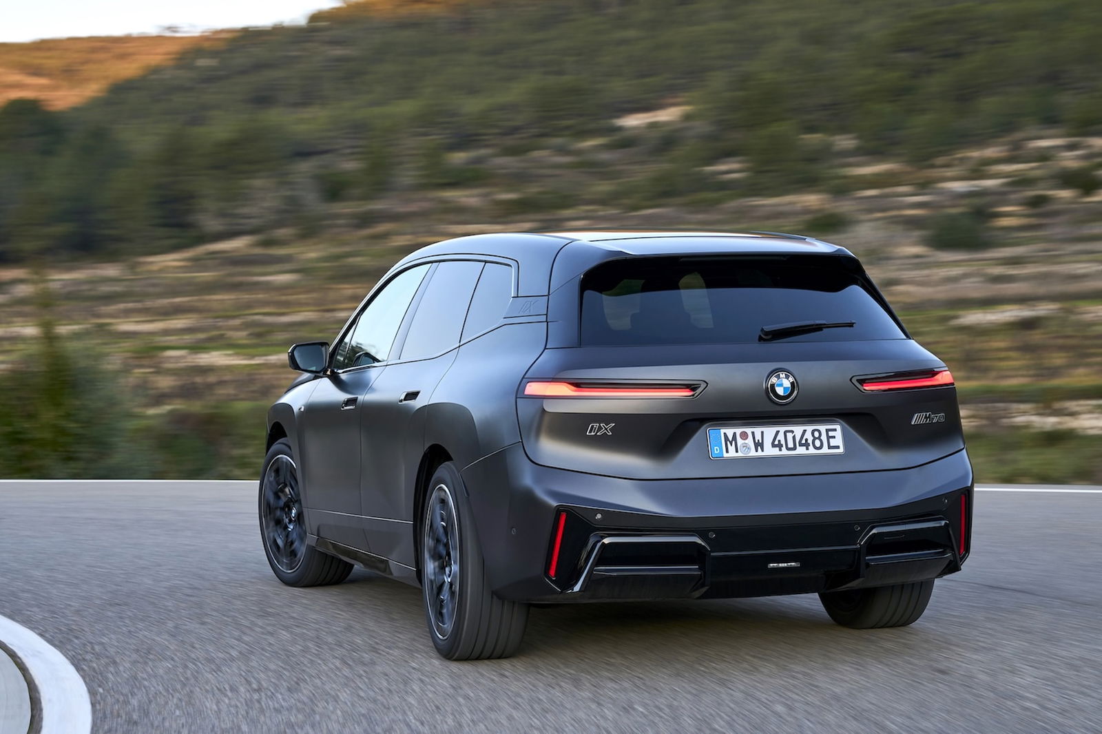 BMW-iX-M70-Test