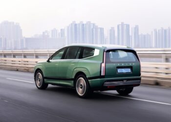 Fahrbericht Hyundai Ioniq 9 Performance: Ganz große Klasse