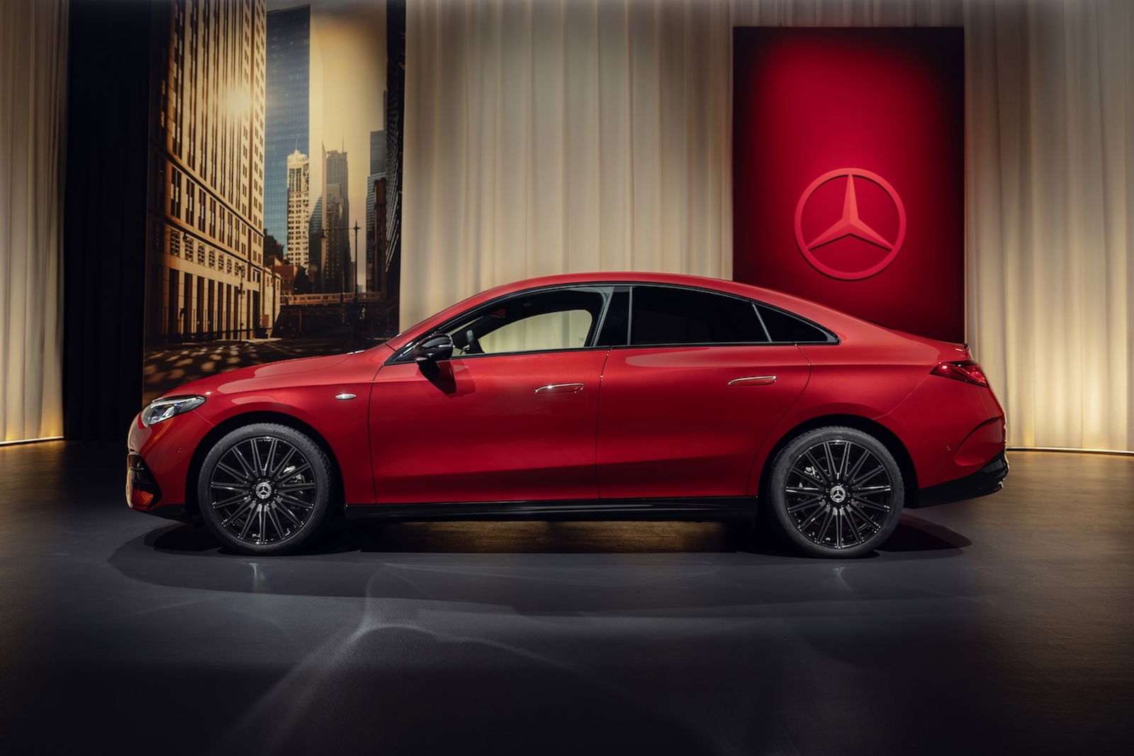 790 км диапазона и зарядная сила 320 кВт 3 Mercedes-Cla-Elektroauto-Auto