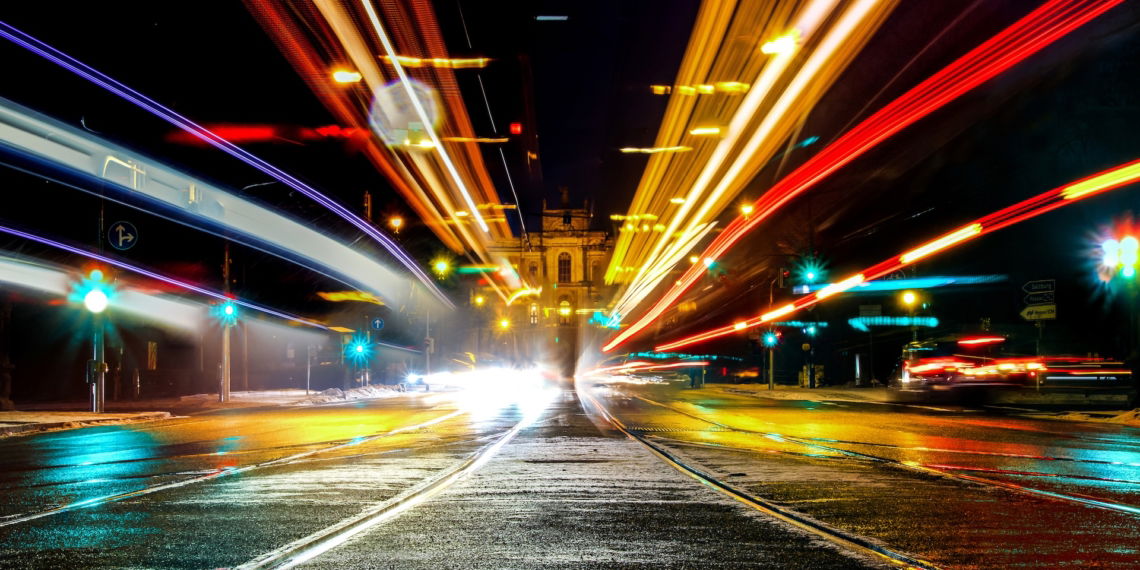Mobilitaet-Verkehr-Strasse-OePNV