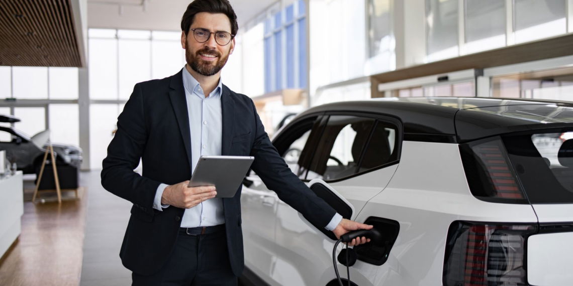 Warum Autoverkäufer E-Autos oft nur widerwillig verkaufen