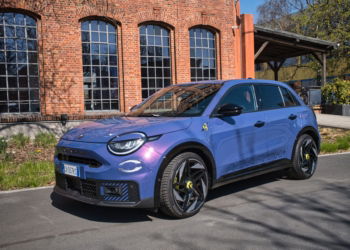 Abarth 600e Scorpionissima – Ein Rebell im Fahrbericht