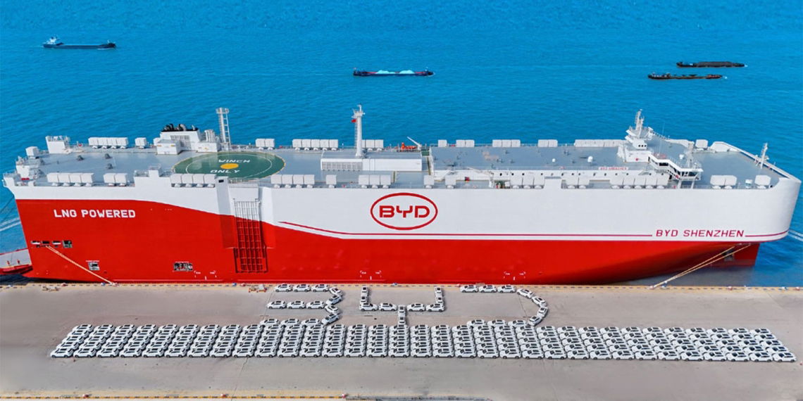BYD-Transportschiff startet mit 7000 E-Autos nach Brasilien