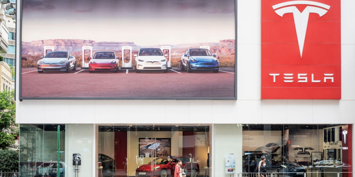 Tesla-Showroom-China