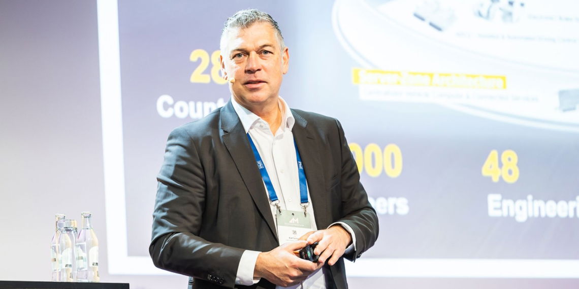 Anne Großmann Fotografie | Dr. Ralf Schnupp, Head of Strategic Transformation Automotive bei Continental